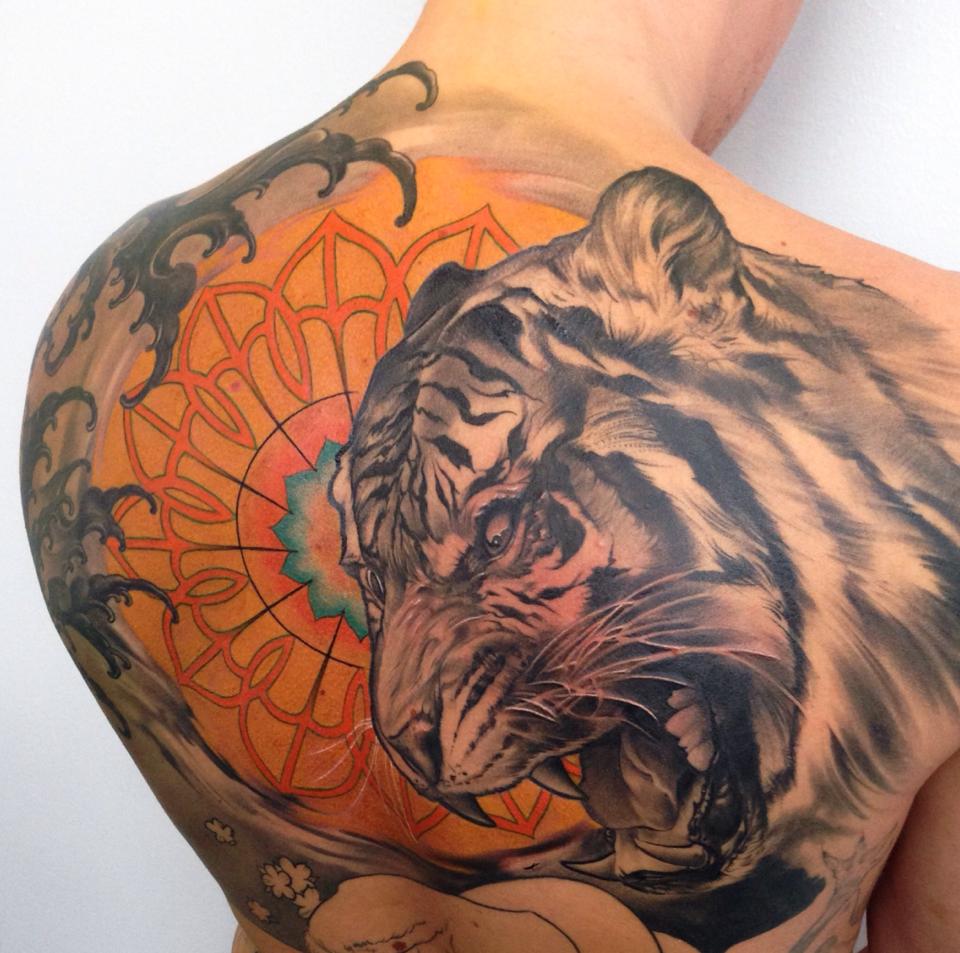 Tatuaje tigre realista
