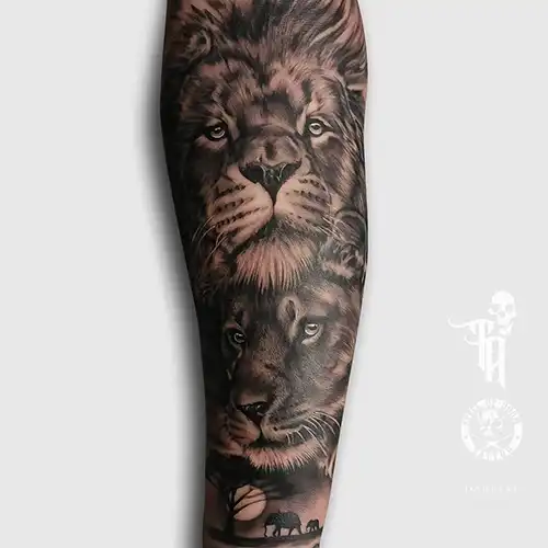 Tatuajes realistas de familia de leones por tony atichati