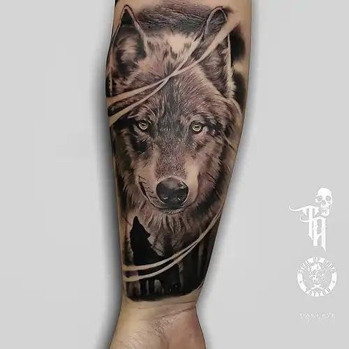 Tatuajes Realistas de Lobos y su Significado - Steel of Doom Tattoo BCN