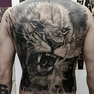 Tatuajes realistas en Barcelona leones