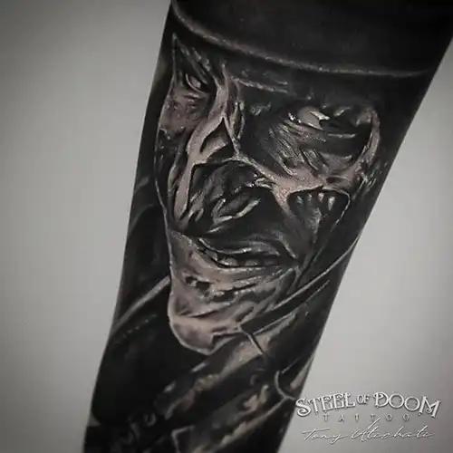 Tattoo Freddy Krueger Realista
