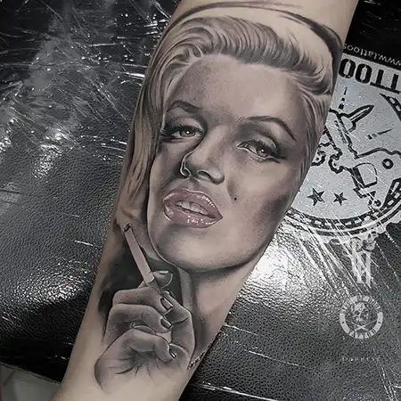 tatuajes retratos realistas barcelona Marilyn