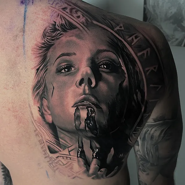 Tatuajes de guerreras en Barcelona Lagertha por Tony Black