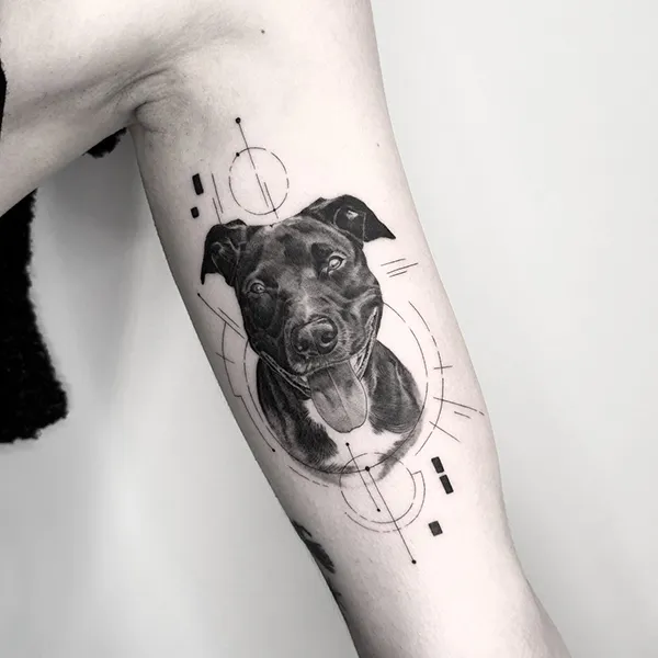 Perro tatuaje microrealismo en Barcelona por Yaiza de Castro